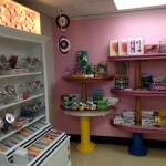 Additional Candy Store to Open at Oak Hill